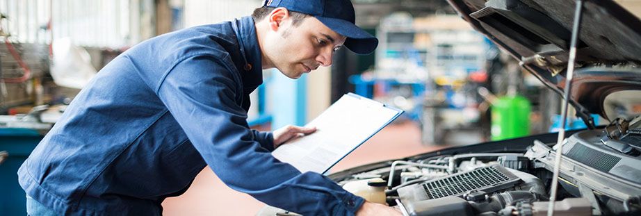 Car mechanic